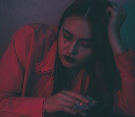 The Unlikely Allies: How a Class of Drugs for Depression Became a Lifeline—and a Challenge—for Nerve Pain